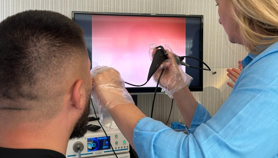 Ses ve Konuşma Bozukluğu Muayeneleri Nelerdir? , Ses ve Konuşma Bozukluğu Tedavilerinde Hangi Yöntemler Kullanılır? Ses ve Konuşma Bozukluğu Tedavilerinde Hangi Yöntemler Kullanılır? Ses ve Konuşma Bozukluğu Muayenesi Sırasında Neler Yapılır? , Konuşma Bozukluğu Tedavisi , Dil ve Konuşma Terapisi Nedir? Dil ve Konuşma Terapisi Hakkında Sık Sorulan Sorular , 